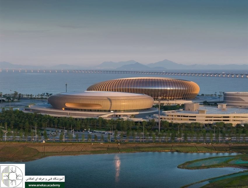 معماری ورزشگاه آبی